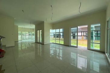 Bandar Tun Hussein Onn