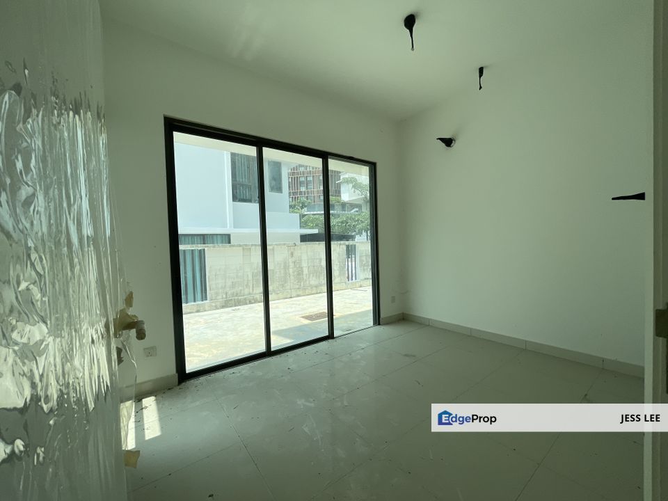 Villa 33 Bukit Manda'rina Cheras 2.5 Storey Semi D House Low Density, Kuala Lumpur, Cheras