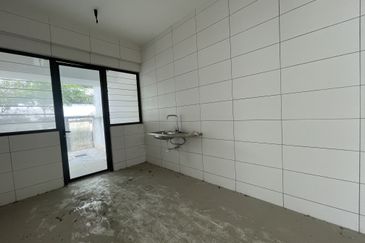 Villa 33, Bukit Manda'rina