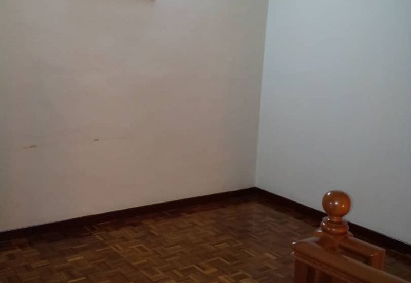 SL 6, Bandar Sungai Long