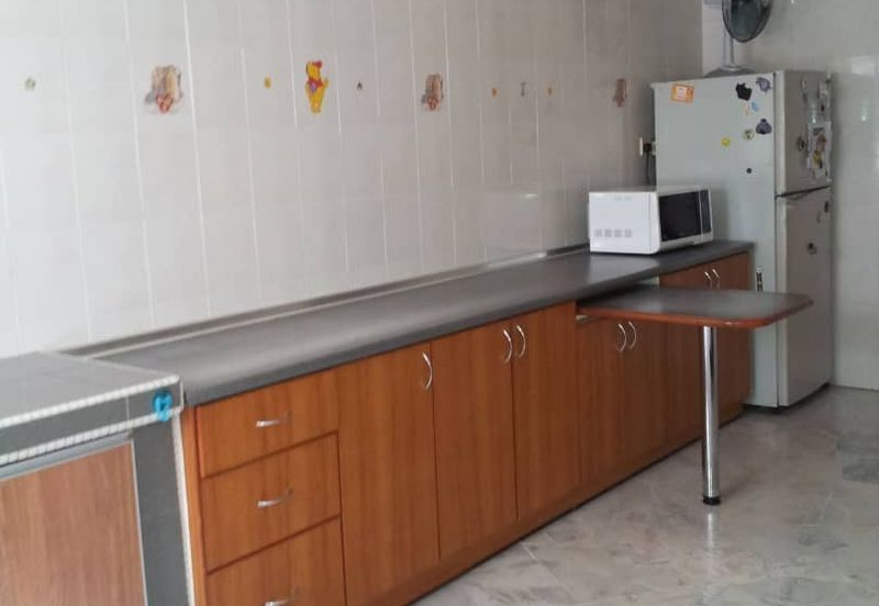 SL 6, Bandar Sungai Long