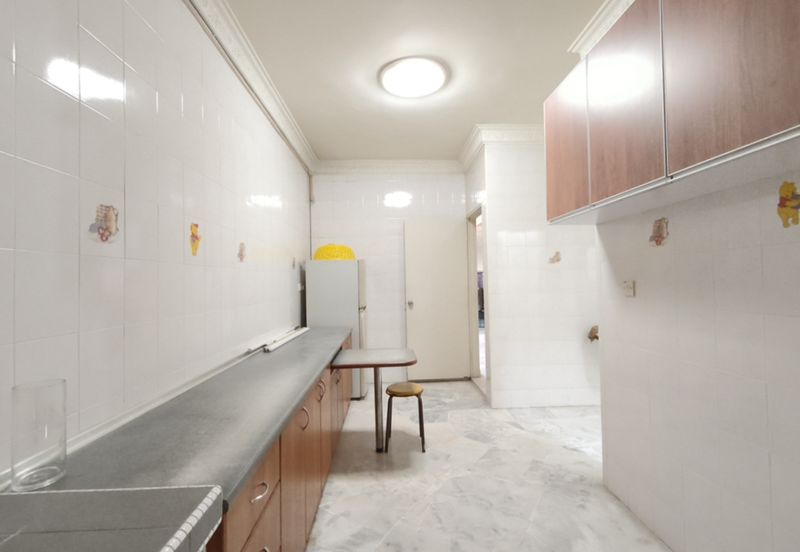 SL 6, Bandar Sungai Long