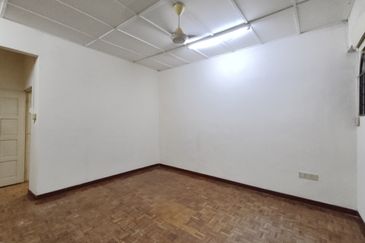 SL 6, Bandar Sungai Long