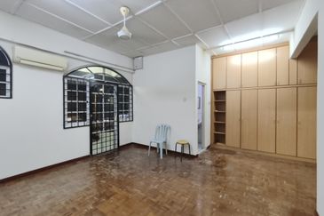 SL 6, Bandar Sungai Long