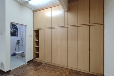 SL 6, Bandar Sungai Long