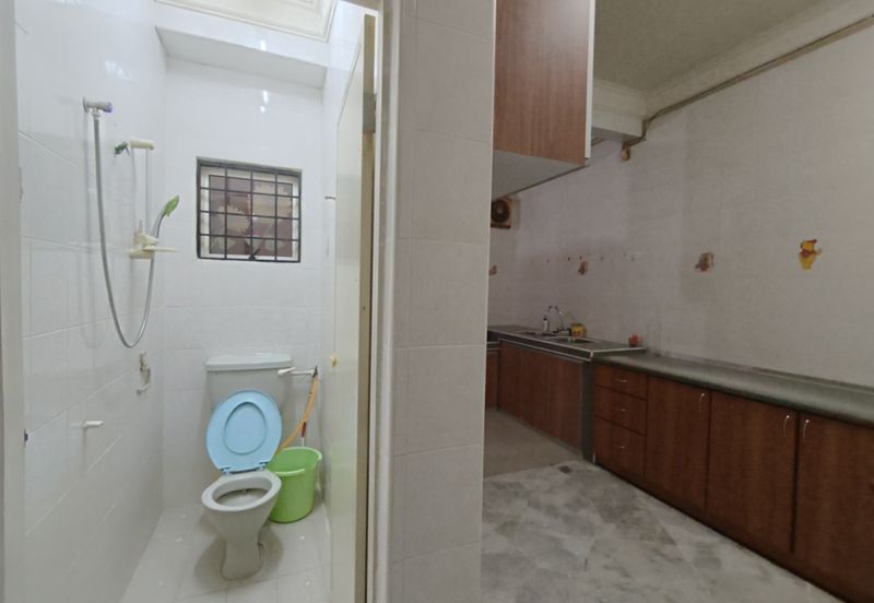 SL 6, Bandar Sungai Long