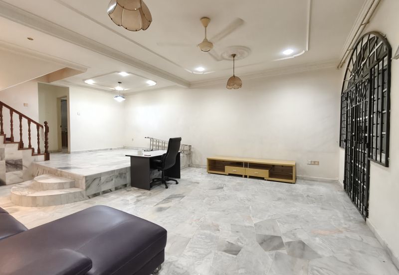 SL 6, Bandar Sungai Long