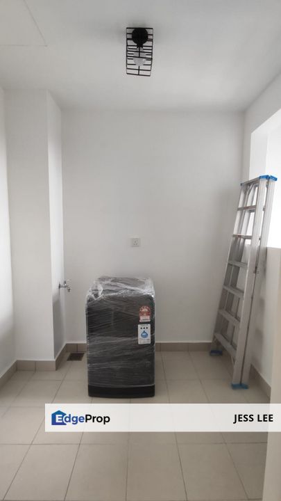 Emerald Hills, Alam Damai, Cheras, Lakefront Premium Condo, Fully Furnished 2 Bedrooms, Brand New, Ready Move In, Kuala Lumpur, Cheras