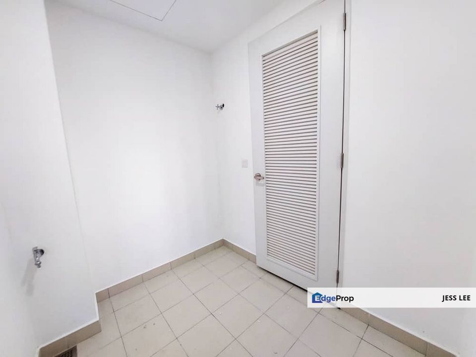 Emerald Hills, Alam Damai, Cheras, Lakefront Hilltop Premium Condo, Limited Partly Furnished Unit, Ready Move In, Kuala Lumpur, Cheras