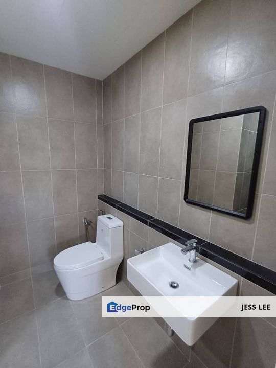 Emerald Hills, Alam Damai, Cheras, Lakefront Hilltop Premium Condo, Limited Partly Furnished Unit, Ready Move In, Kuala Lumpur, Cheras