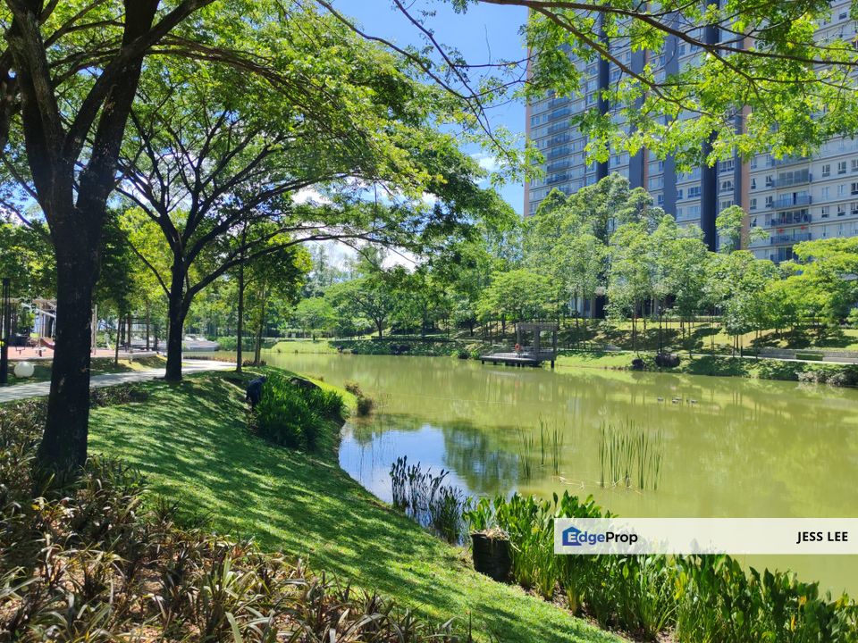 Emerald Hills, Alam Damai, Cheras, Lakefront Hilltop Premium Condo, Limited Partly Furnished Unit, Ready Move In, Kuala Lumpur, Cheras
