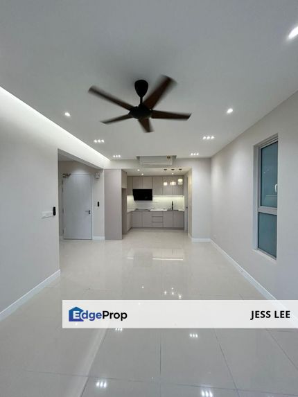 Emerald Hills, Alam Damai, Cheras, Lakefront Hilltop Premium Condo, Limited Partly Furnished Unit, Ready Move In, Brand New Unit, Kuala Lumpur, Cheras