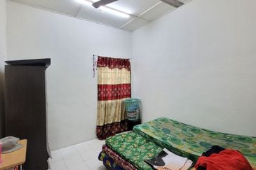 CORNER LOT! 1 Storey Terrace, Taman Seremban Jaya, Seremban