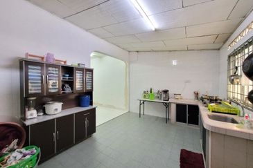 CORNER LOT! 1 Storey Terrace, Taman Seremban Jaya, Seremban