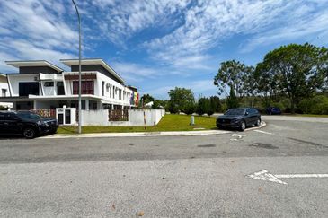 Elmera @ Setia Ecohill 2