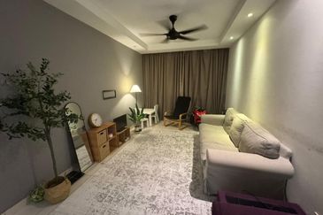 De Bayu Apartment @ Setia Alam