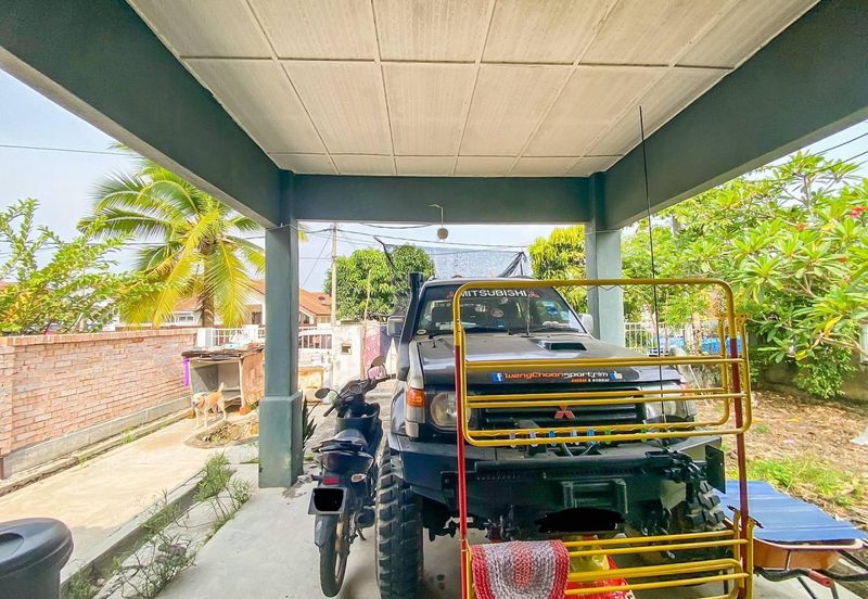  Semi D Terrace Taman Sri Bayu, Bagan Lalang, Sepang