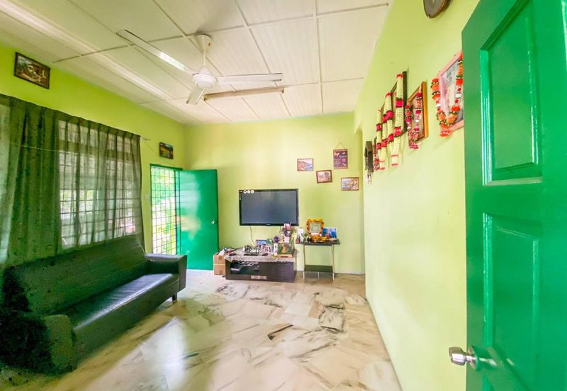  Semi D Terrace Taman Sri Bayu, Bagan Lalang, Sepang