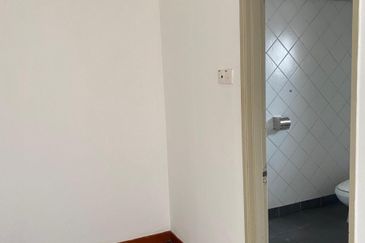 Canal Gardens, Kota Kemuning