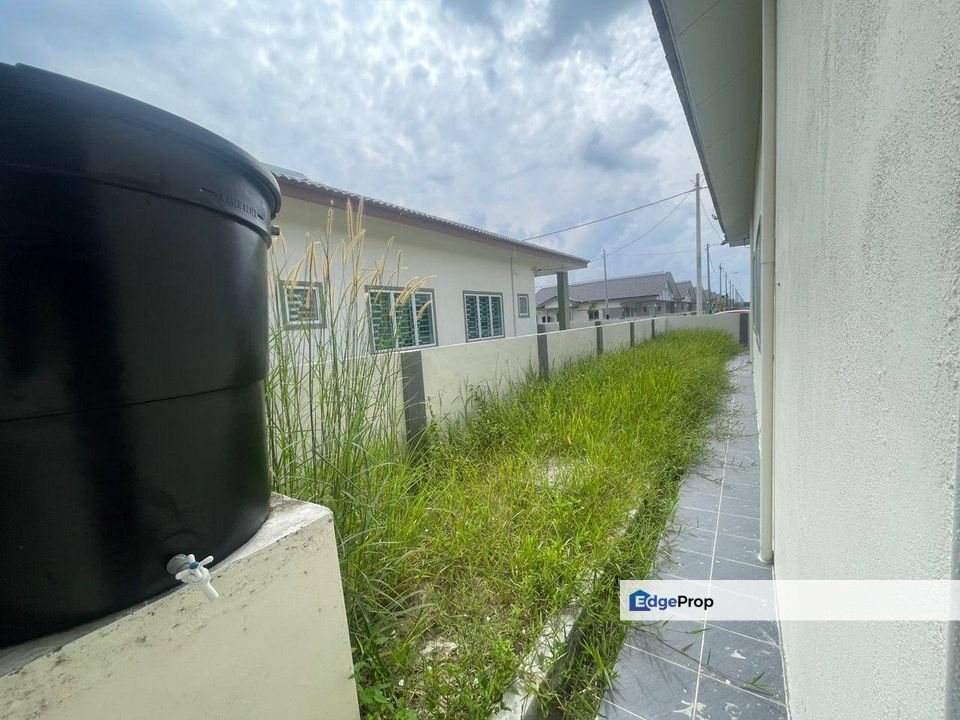 Semi D Cluster single storey Jalan Residen 6/31 Setiawan Manjung, Perak, Seri Manjong