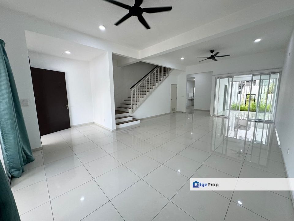 Superlink Double storey terrace Jalan DC 2 Danau Ceria  Bandar Gamuda Gardens Rawang, Selangor, Gombak