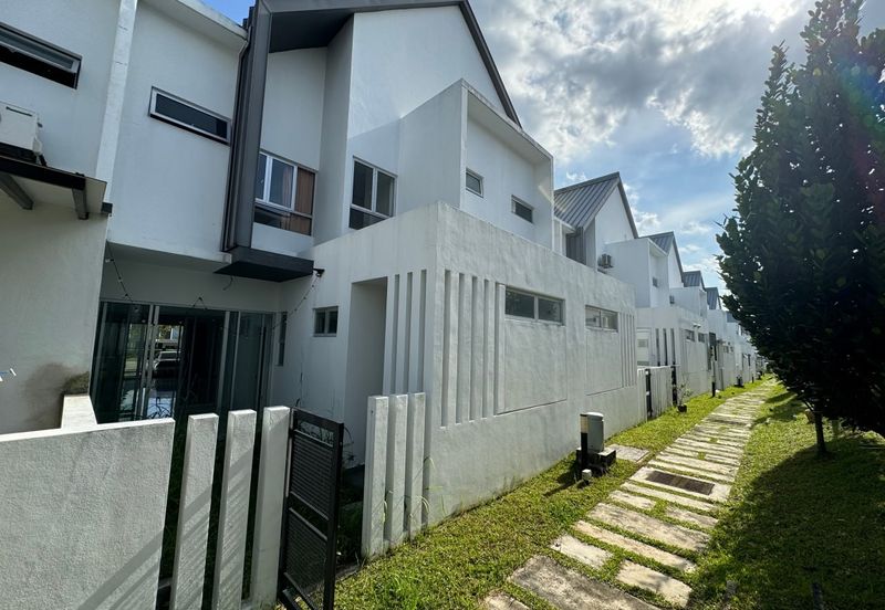  Superlink Double storey terrace Jalan DC 2 Danau Ceria  Bandar Gamuda Gardens Rawang