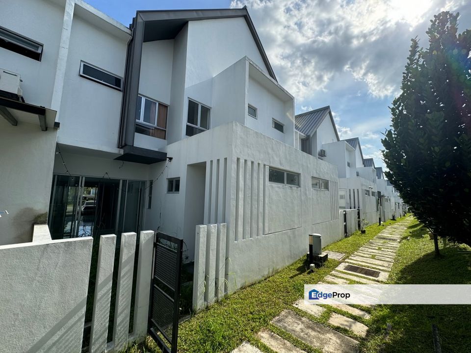  Superlink Double storey terrace Jalan DC 2 Danau Ceria  Bandar Gamuda Gardens Rawang, Selangor, Gombak
