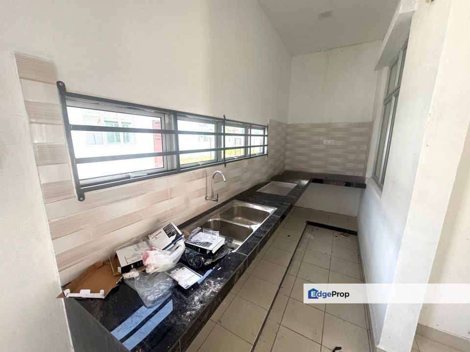 SINGLE STOREY TERRACE HOUSE Lorong Rimbun Aman 1 Rimbun Aman Seremban 2 Heights, Negeri Sembilan, Seremban