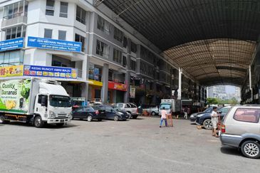Pusat Perdagangan Pandan (Pandan City Commercial Hub)