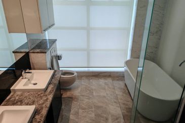 Face Platinum Suites