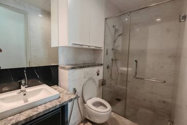 Face Platinum Suites