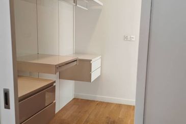 Face Platinum Suites