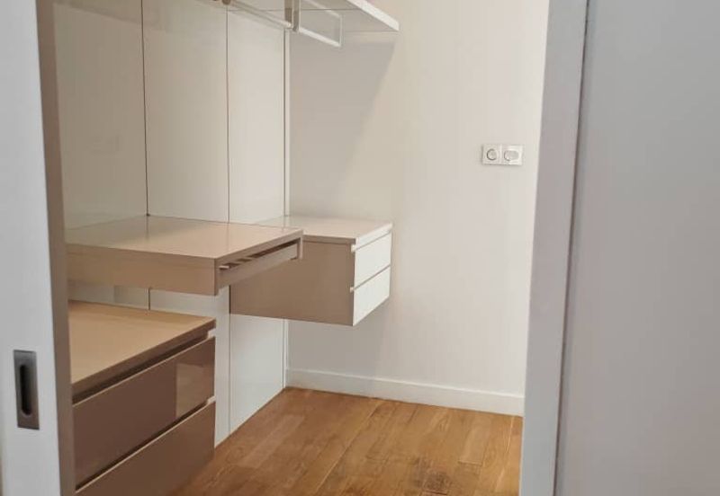 Face Platinum Suites