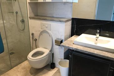 Face Platinum Suites