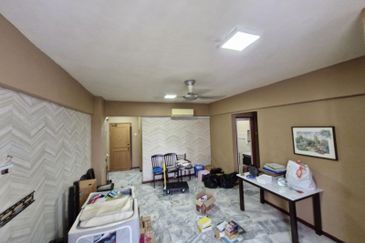 Tasik Heights Apartment