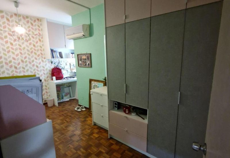 Tasik Heights Apartment