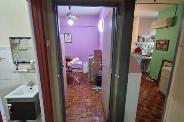 Tasik Heights Apartment