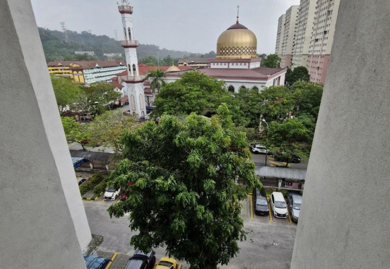 Tasik Heights Apartment