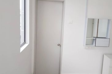 Eristana @ Seri Pristana