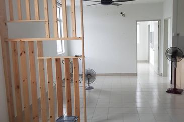 Eristana @ Seri Pristana