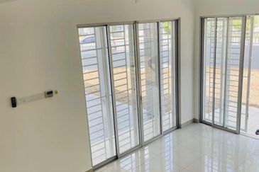 Ariza Elmina Gardens