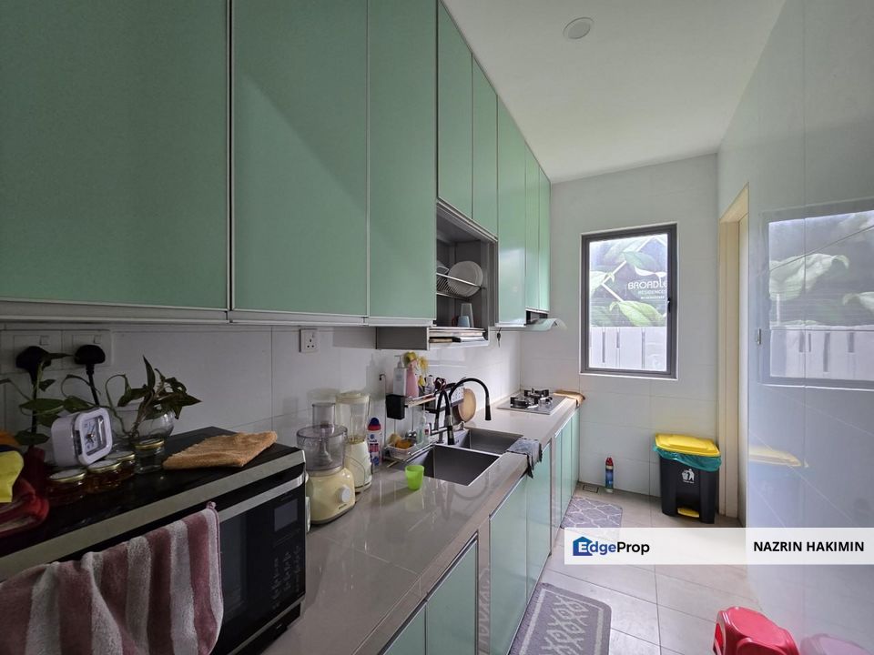 3 Storey Semi D Cheapest Broadleaf Residence For Sale, Selangor, Kota Kemuning