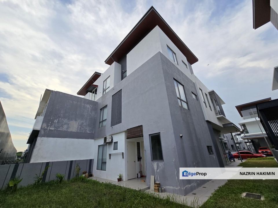 3 Storey Semi D Cheapest Broadleaf Residence For Sale, Selangor, Kota Kemuning