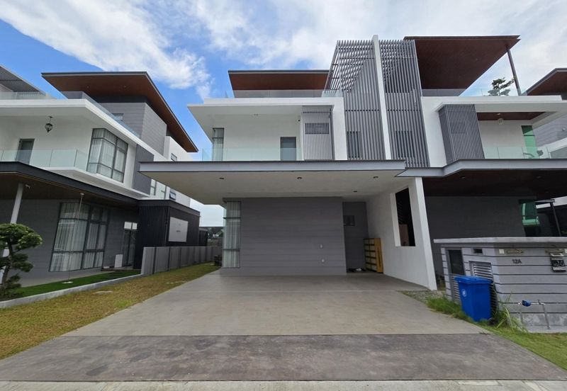 Broadleaf Residences, Hometree