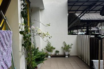 Avenue 2, Lake Valley