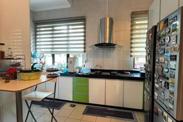 Avenue 2, Lake Valley