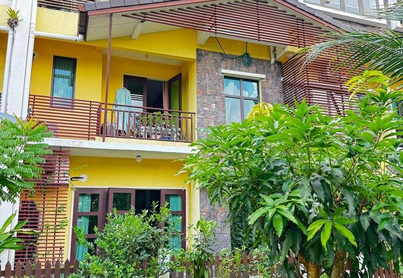 Avenue 2, Lake Valley