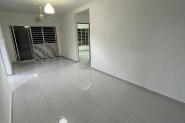 Residensi Laguna Biru 2