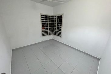 Residensi Laguna Biru 2