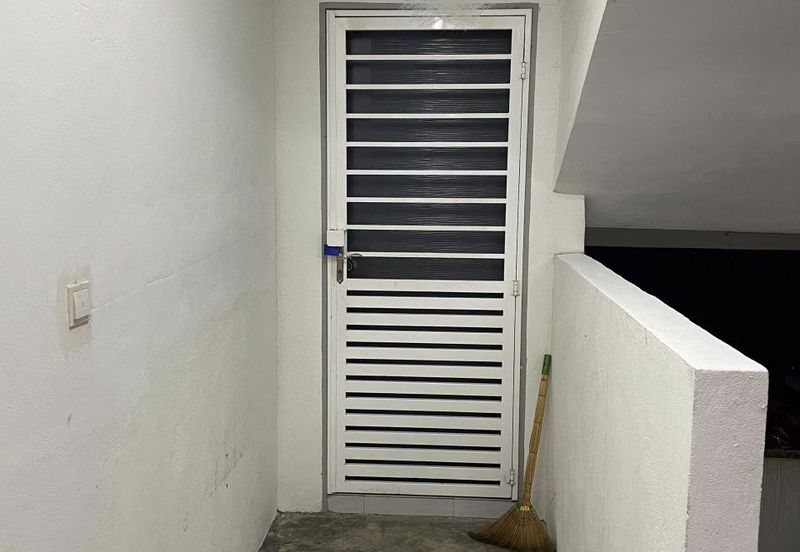 Residensi Laguna Biru 2